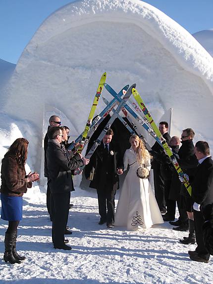 mariage a snow village en Finlande